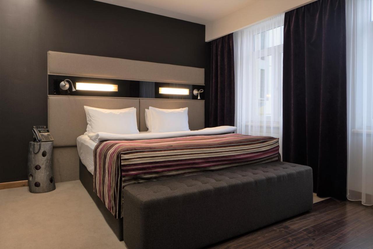 11 Mirrors Design Hotel Kyiv Exterior photo