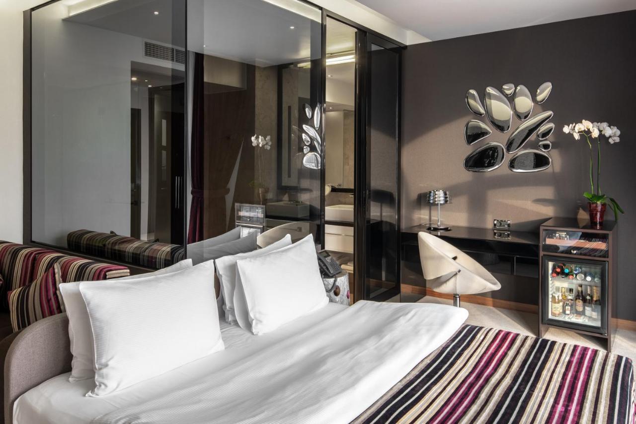 11 Mirrors Design Hotel Kyiv Exterior photo